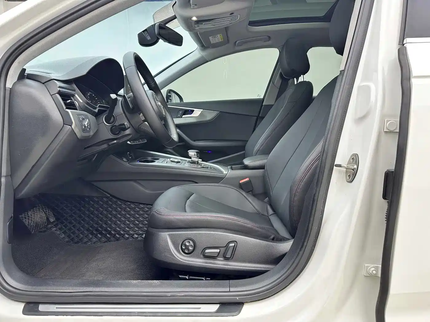 Audi A4L 2019 40 TFSI Progressive (China VI) фото 3