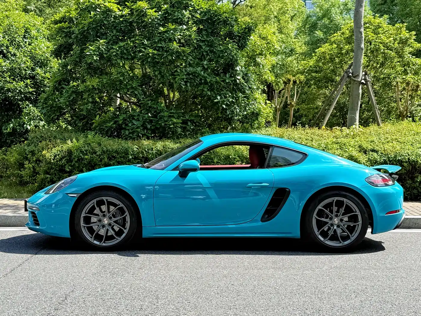 Porsche 718 2018 Cayman 2.0T фото 2