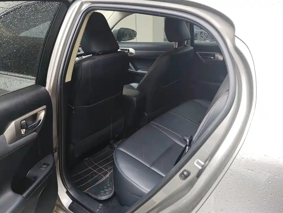 Lexus CT 2017 CT200h Comfort (Single Color, China V) фото 11