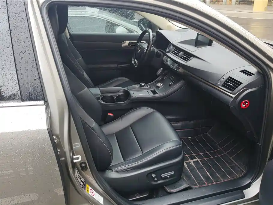 Lexus CT 2017 CT200h Comfort (Single Color, China V) фото 8