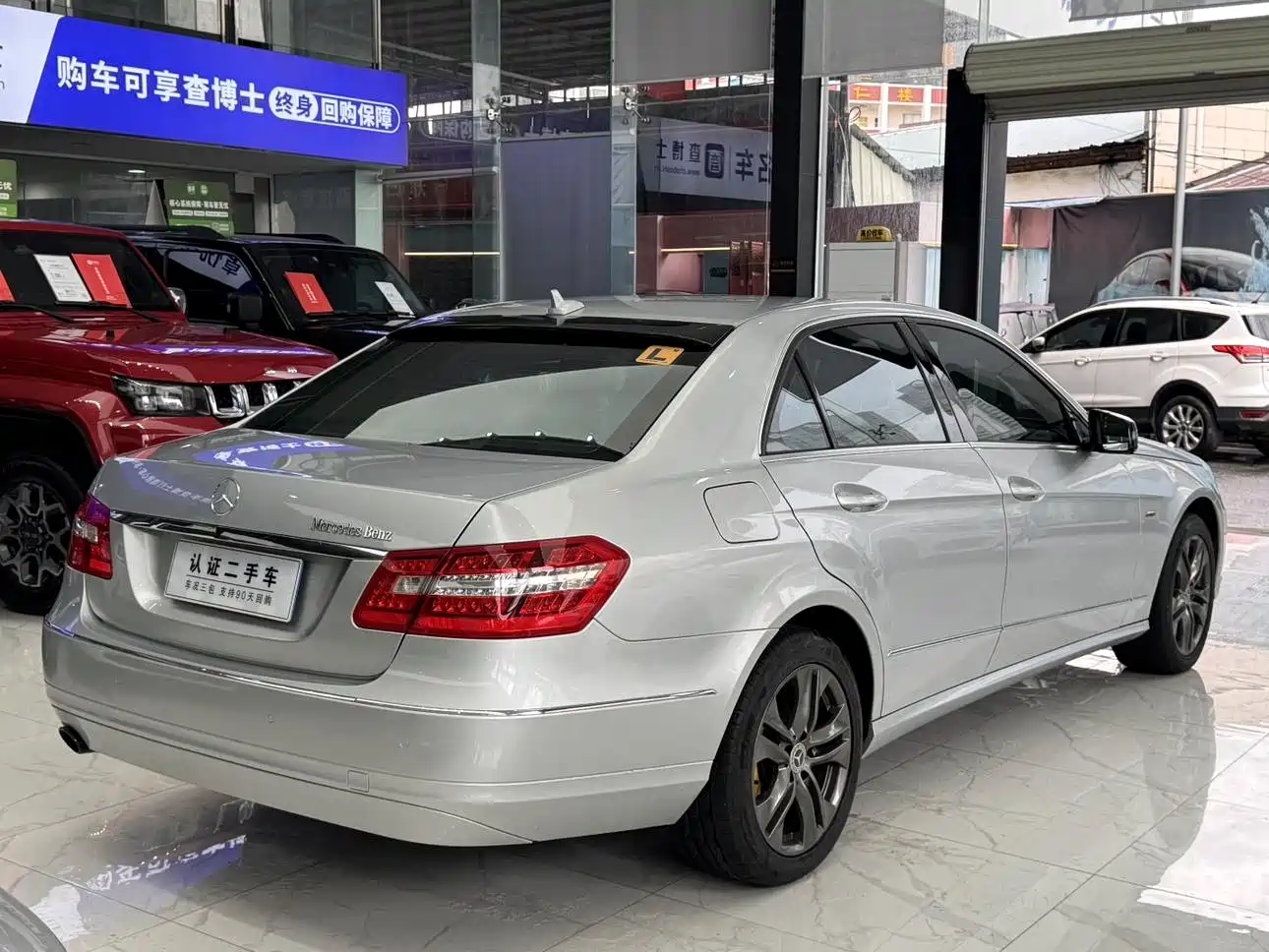 Mercedes-Benz E-Class (Import) 2010 E 200 CGI Elegance фото 3