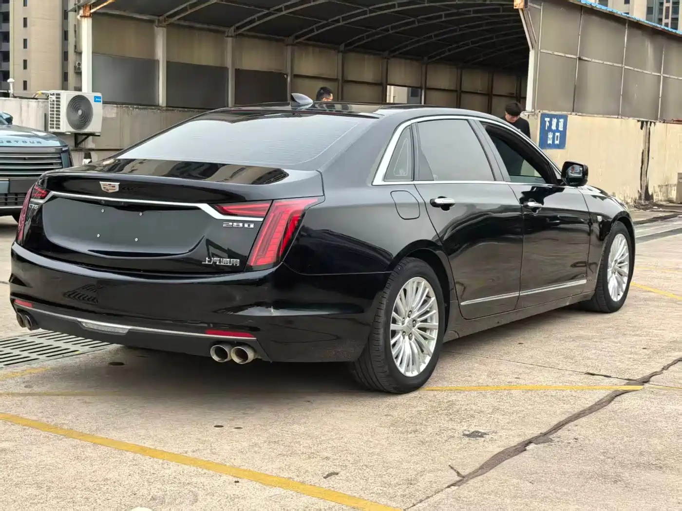 CADILLAC CT6