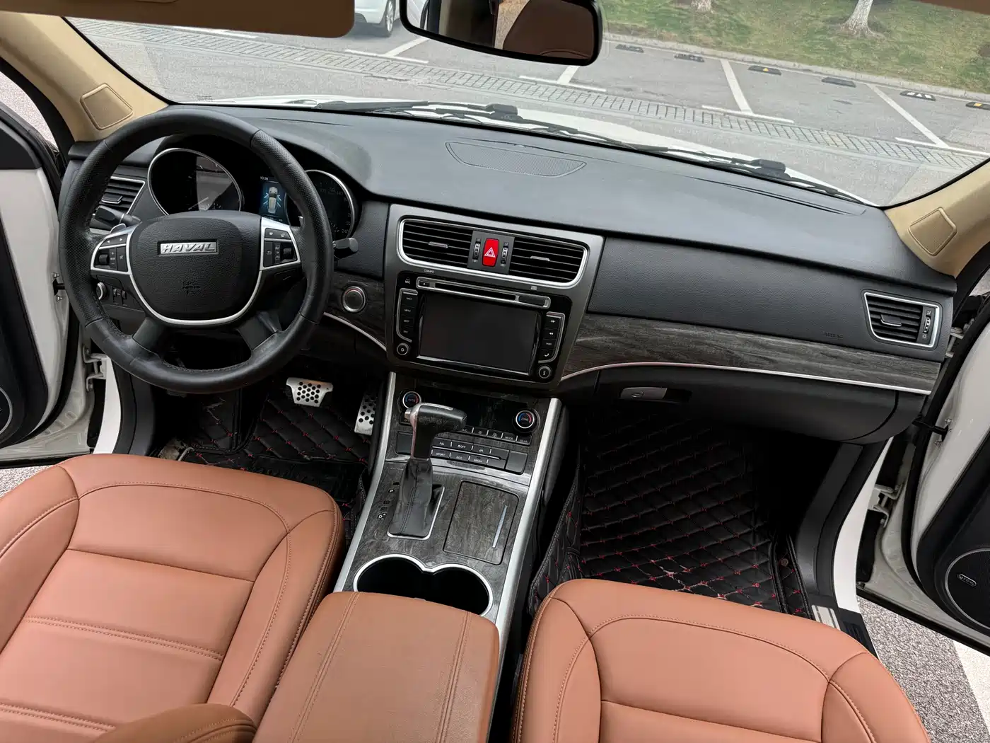 Haval H8 2015 2.0T FWD Comfort фото 11