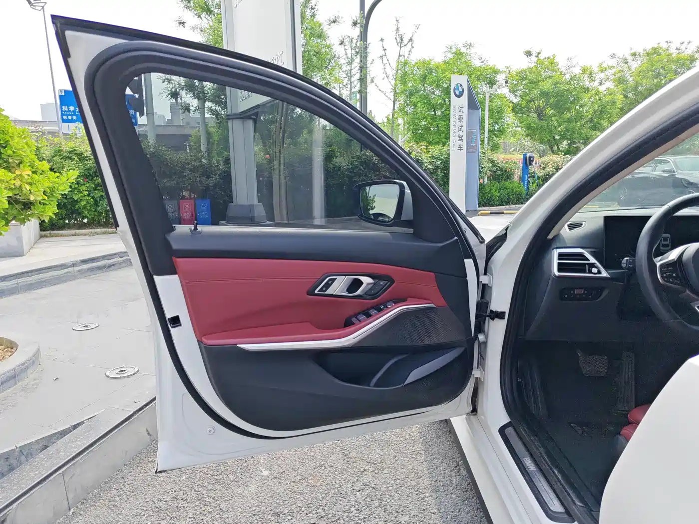 BMW i3 2025 eDrive 35 L фото 10