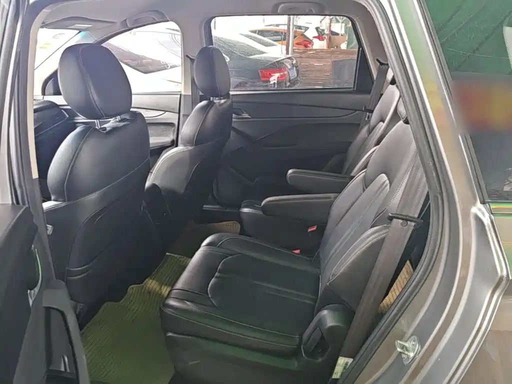 Baojun 360 2018 2019 1.5L Automatic Elite China VI