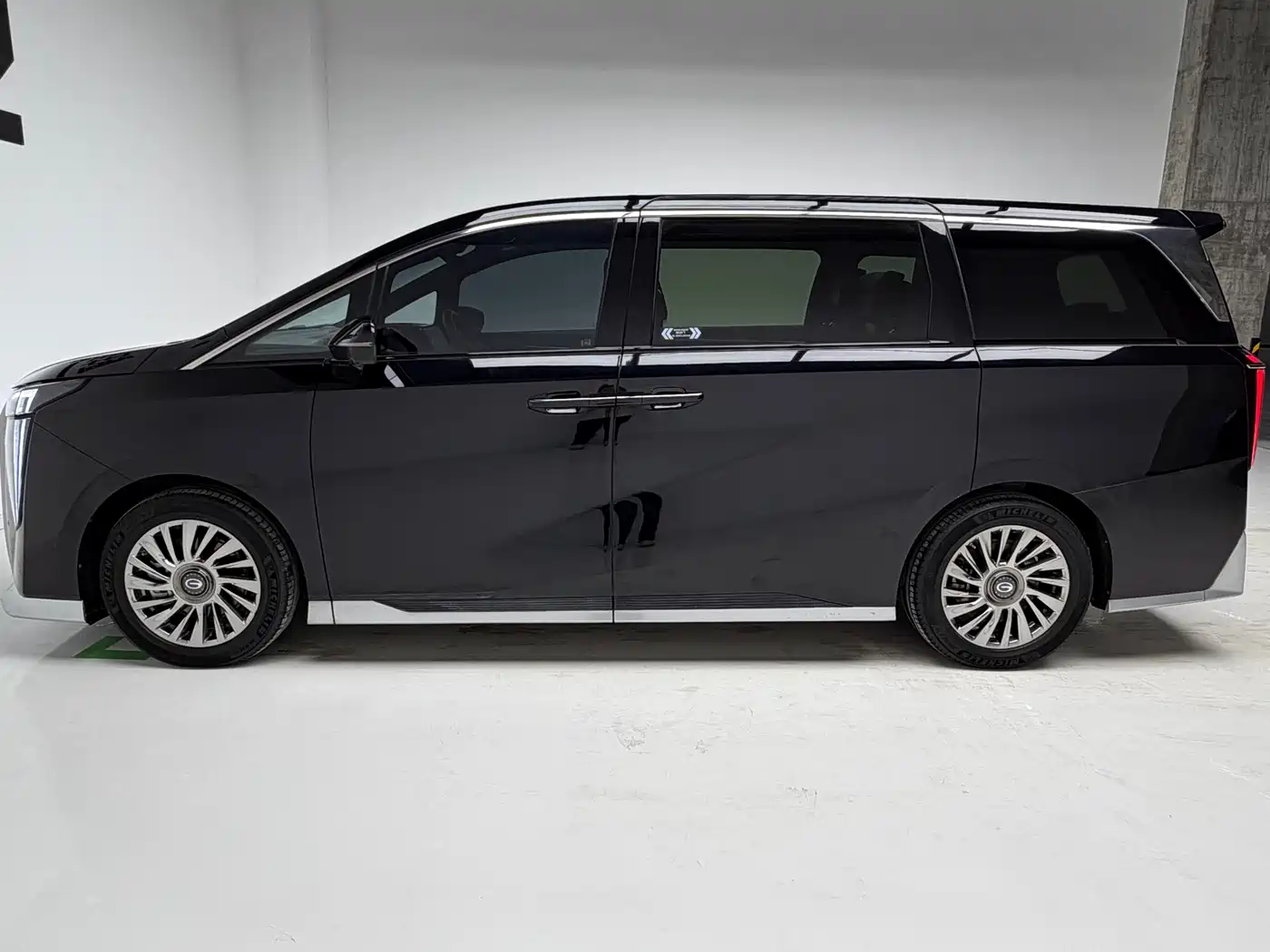 GAC Trumpchi Trumpchi M8 2023 Model Master Series 400T Ultimate Edition фото 7