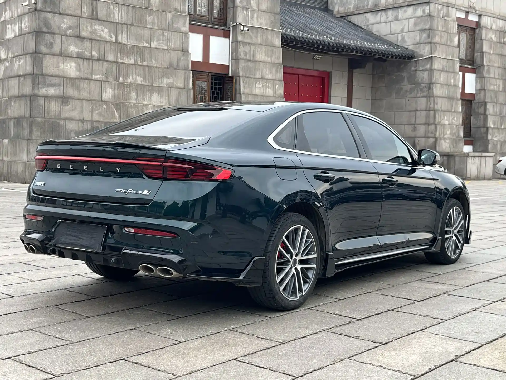 Фото 6 - Geely Preface