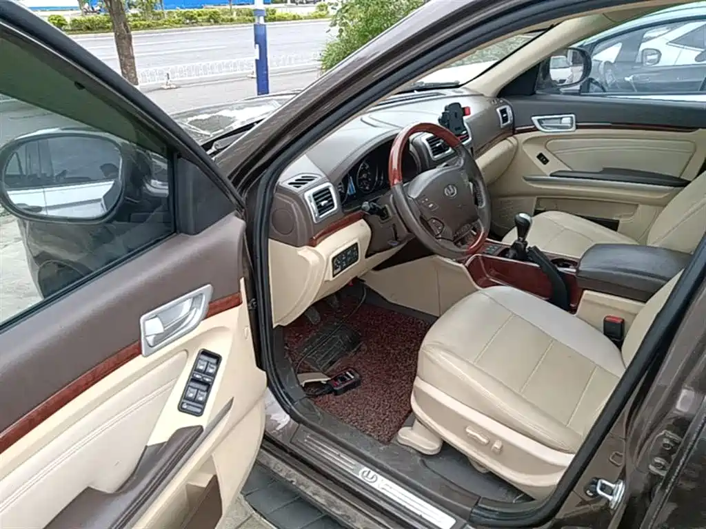 Hawtai Baolige 2015 2014 1.8T Manual 2WD Intelligent Edition
