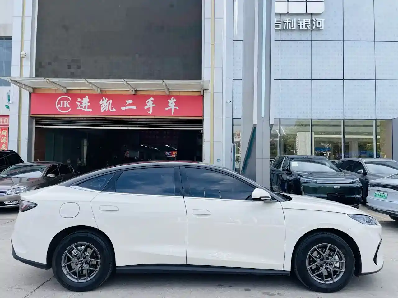 BYD Seal 06 New Energy 2024 DM-i 80KM Luxury фото 14