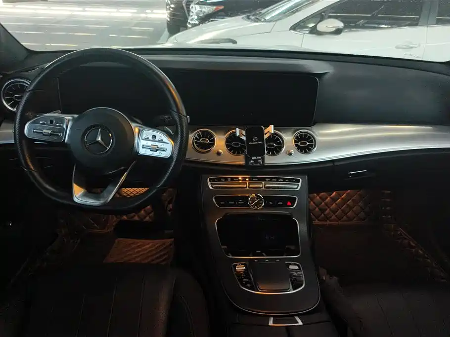 Mercedes-Benz E-Class (Import) 2019 Facelift E 300 Sport Edition фото 12