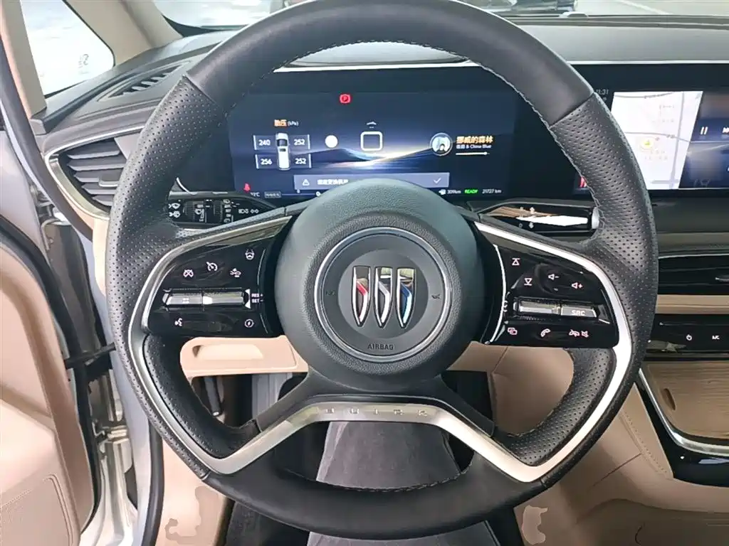 Buick GL8 New Energy 2025 Land Honor Premium Edition 7-Seater фото 11