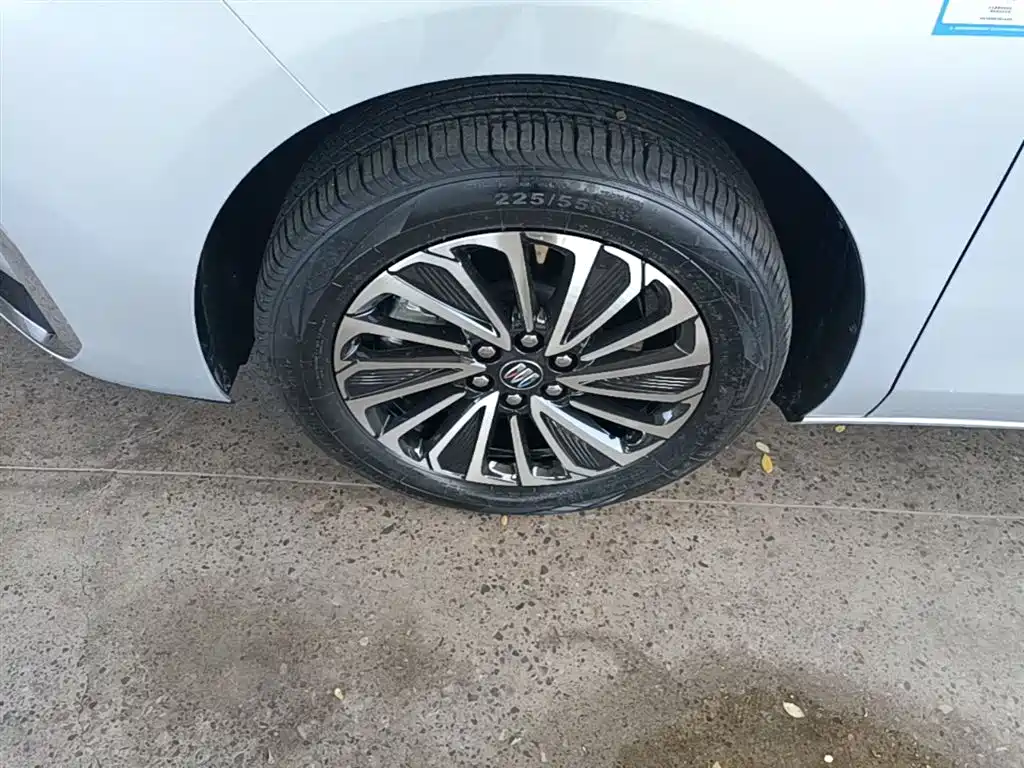 Buick GL8 New Energy 2025 Land Honor Premium Edition 7-Seater фото 23