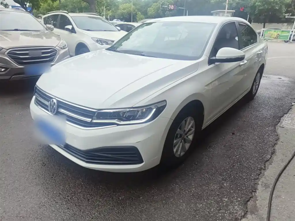 Volkswagen Bora 2019 Facelift 1.5L Automatic Fashion China VI фото 2
