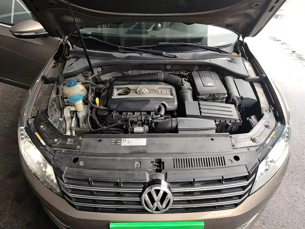 Volkswagen Passat 2015 1.8TSI DSG Prestige Edition фото 20