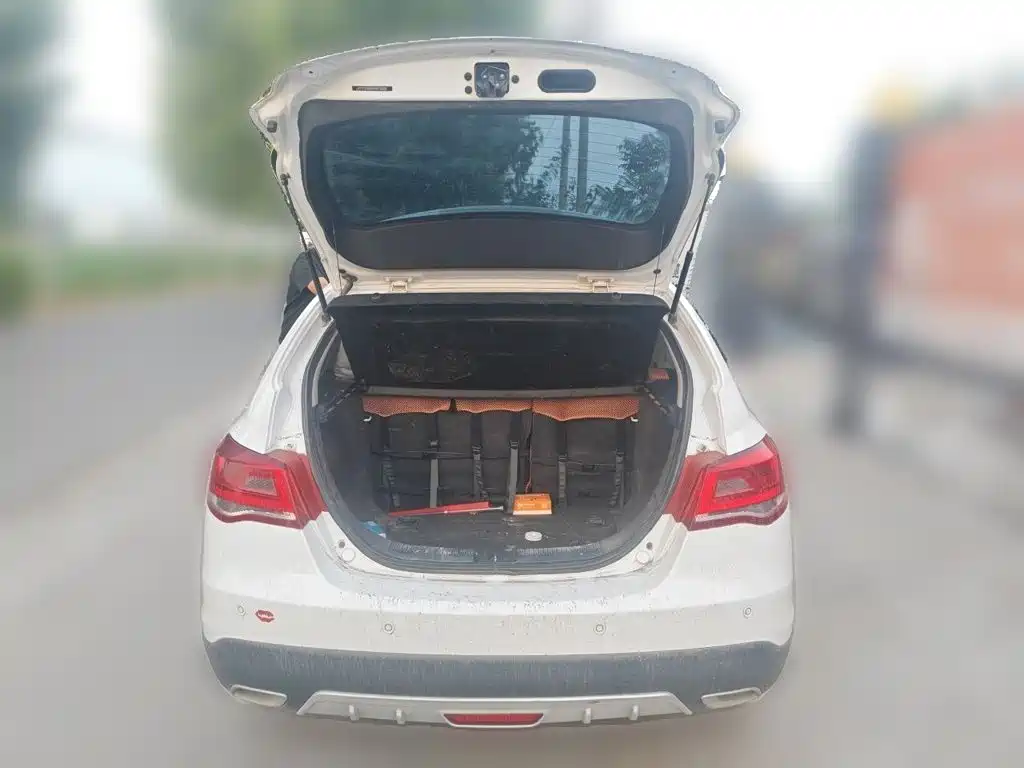 Geely Emgrand 2015 2015 Hatchback RS 1.5L Manual Up Version