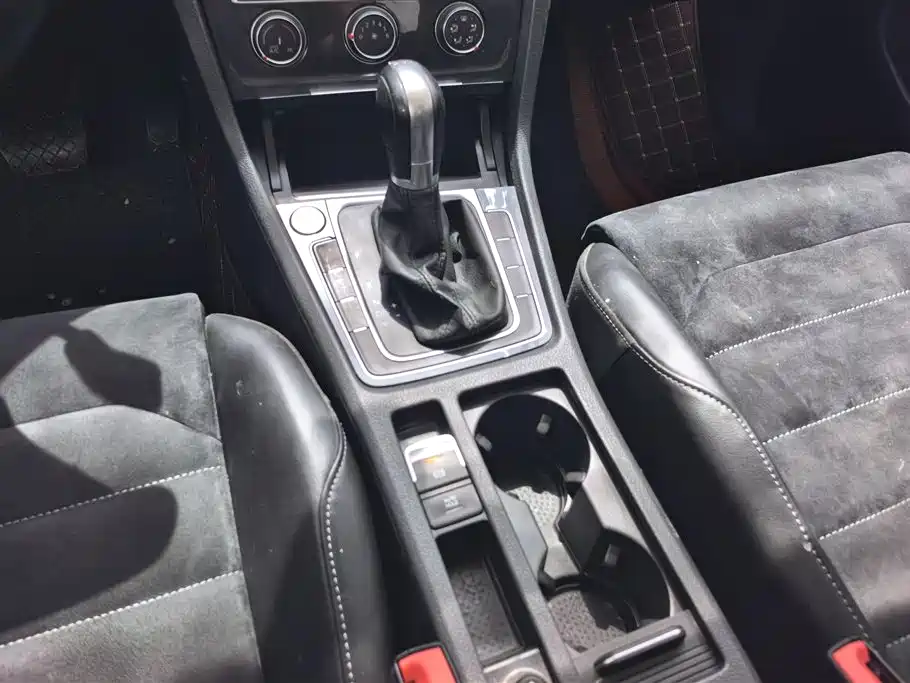 Volkswagen Golf 2018 230TSI Automatic Comfort фото 16
