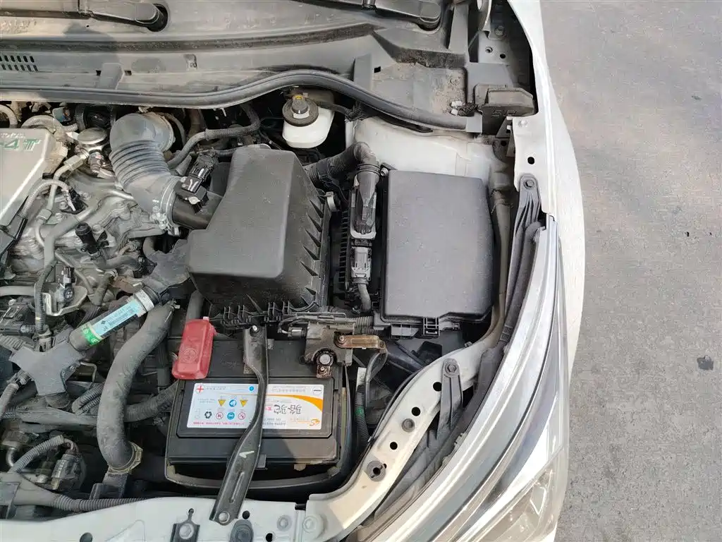 Toyota Corolla 2017 1.2T CVT GL фото 21