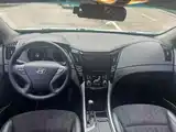 Photo 6 - Hyundai Sonata