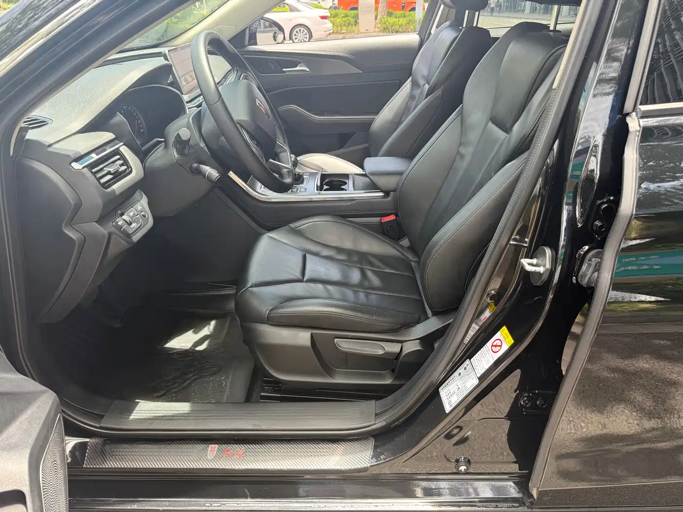 Hongqi H5 2022 Classic Facelift 1.5T DCT Flag Rhythm Edition фото 4