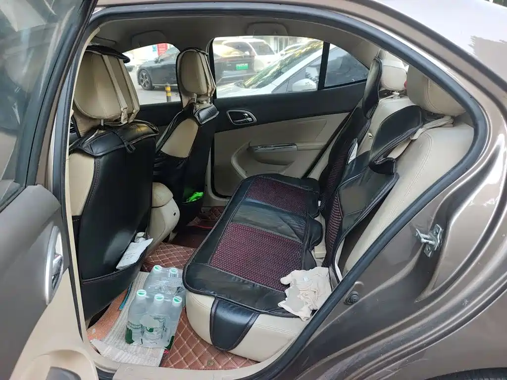Baojun 630 2015 2014 1.5L Manual Comfort