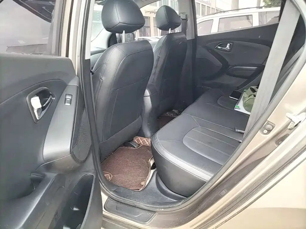 Hyundai Beijing Hyundai ix35 2013 2.0L Auto 2WD Smart GLS China IV фото 17