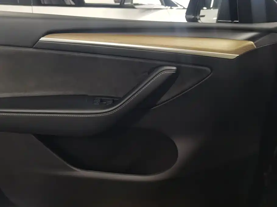 Фото 7 - Tesla Model Y