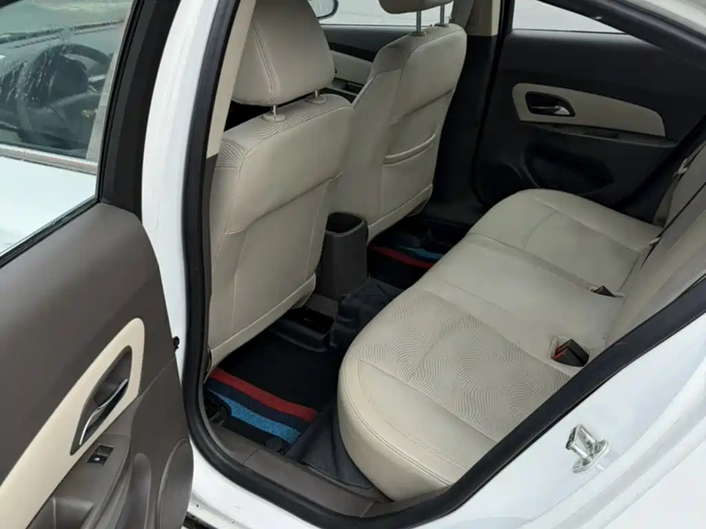 Chevrolet Cruze 2017 2015 1.5L Classic SE MT