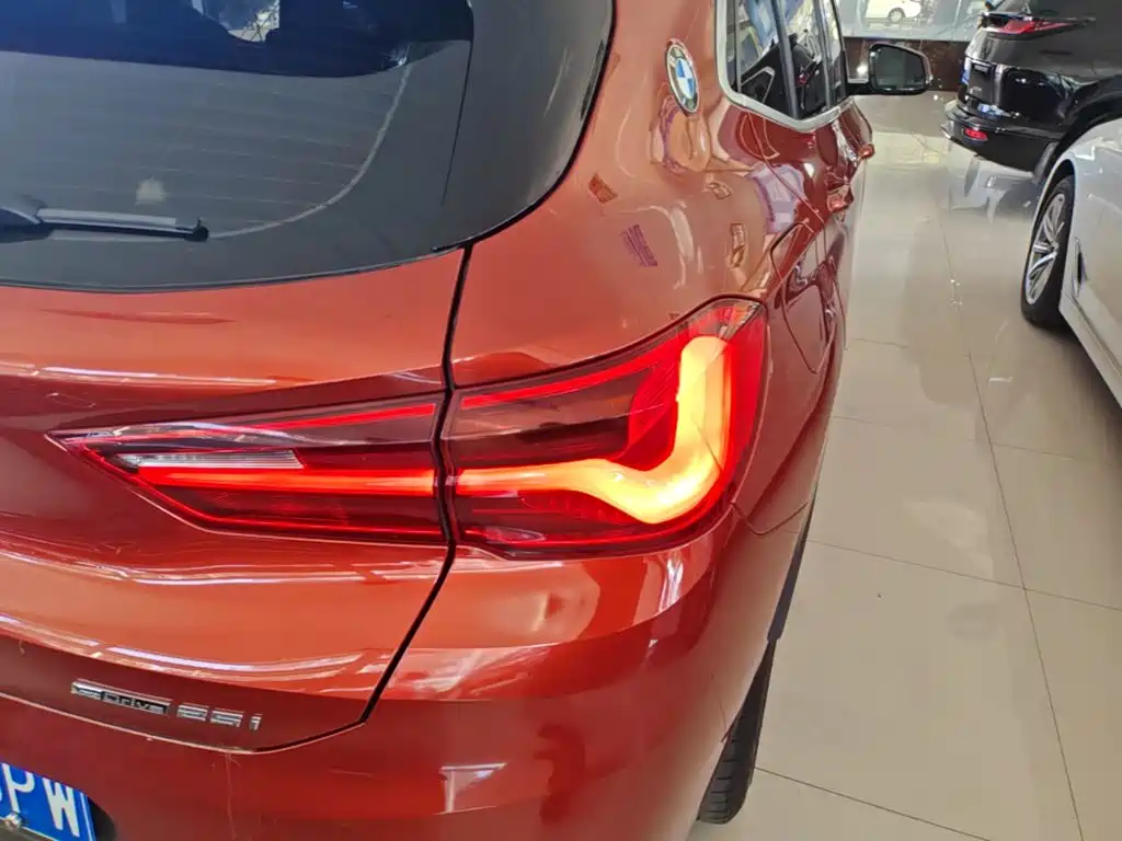 BMW X2 (Import) 2019 2019 sDrive25i Leading M Off-Road Package China VI