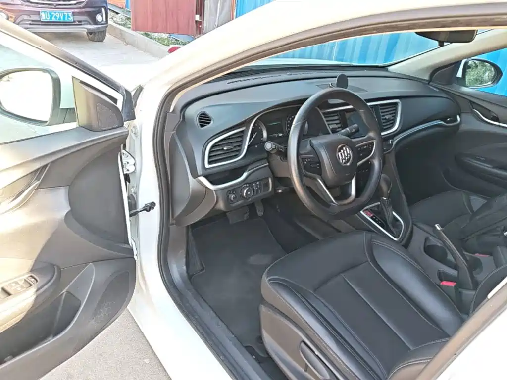 Фото 16 - Buick Excelle