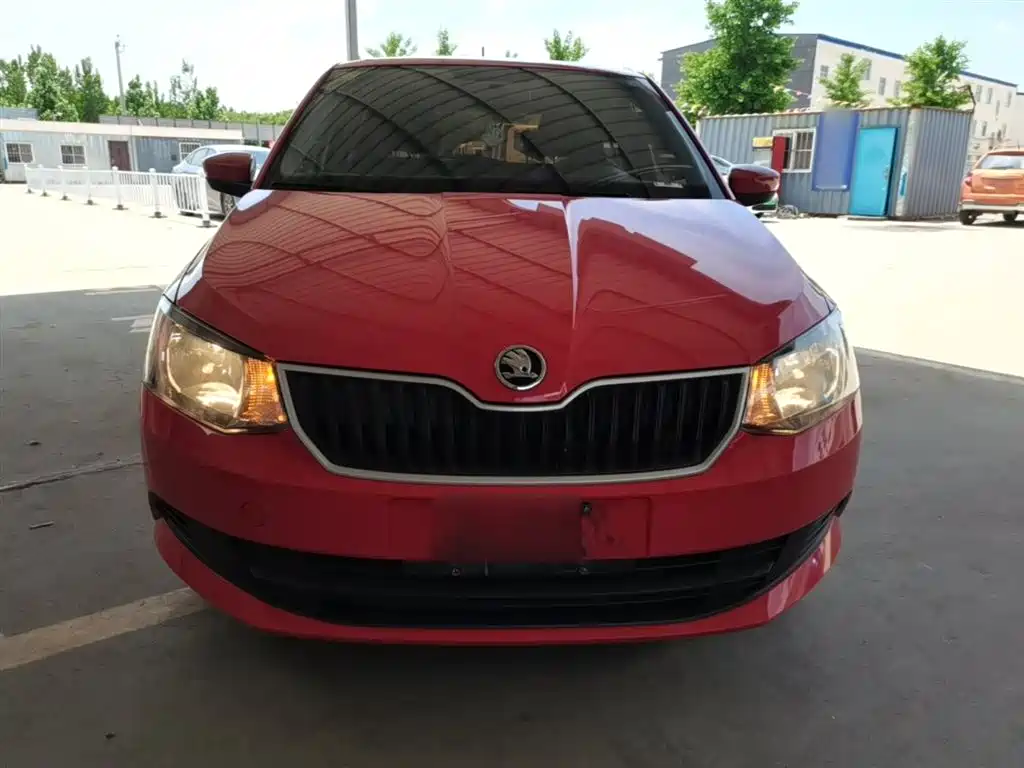 Škoda Fabia 2017 1.4L Auto Car Enjoy Edition фото 3