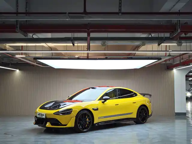 XIAOMI CAR XIAOMI SU7 ULTRA