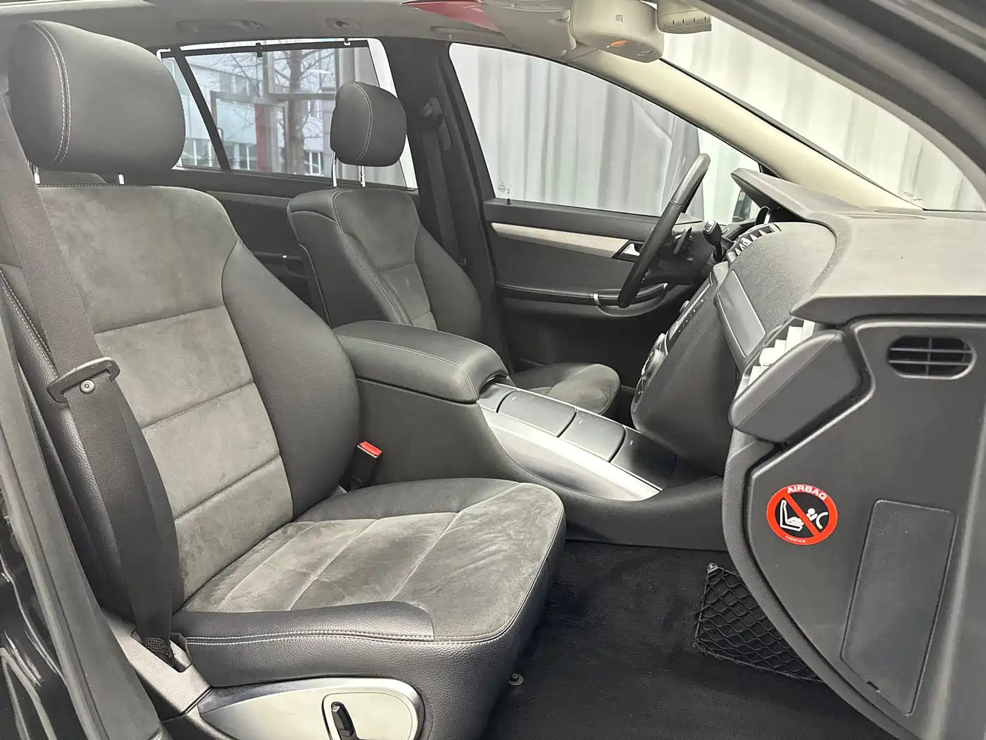 Mercedes-Benz R-Class 2015 R 320 4MATIC Luxury фото 37