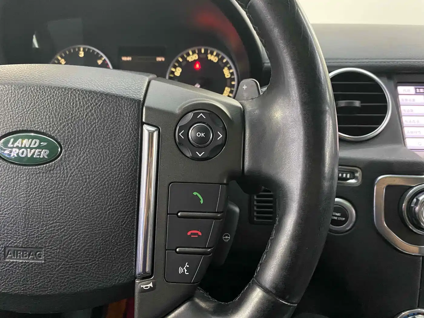 Land Rover Discovery 2013 3.0 SDV6 HSE Diesel фото 21