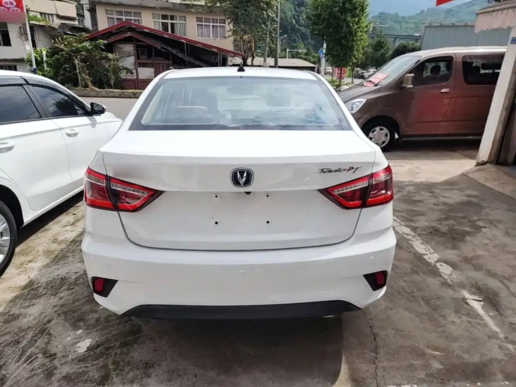 Changan Eado DT 2021 2019 1.6L Manual Relax China VI