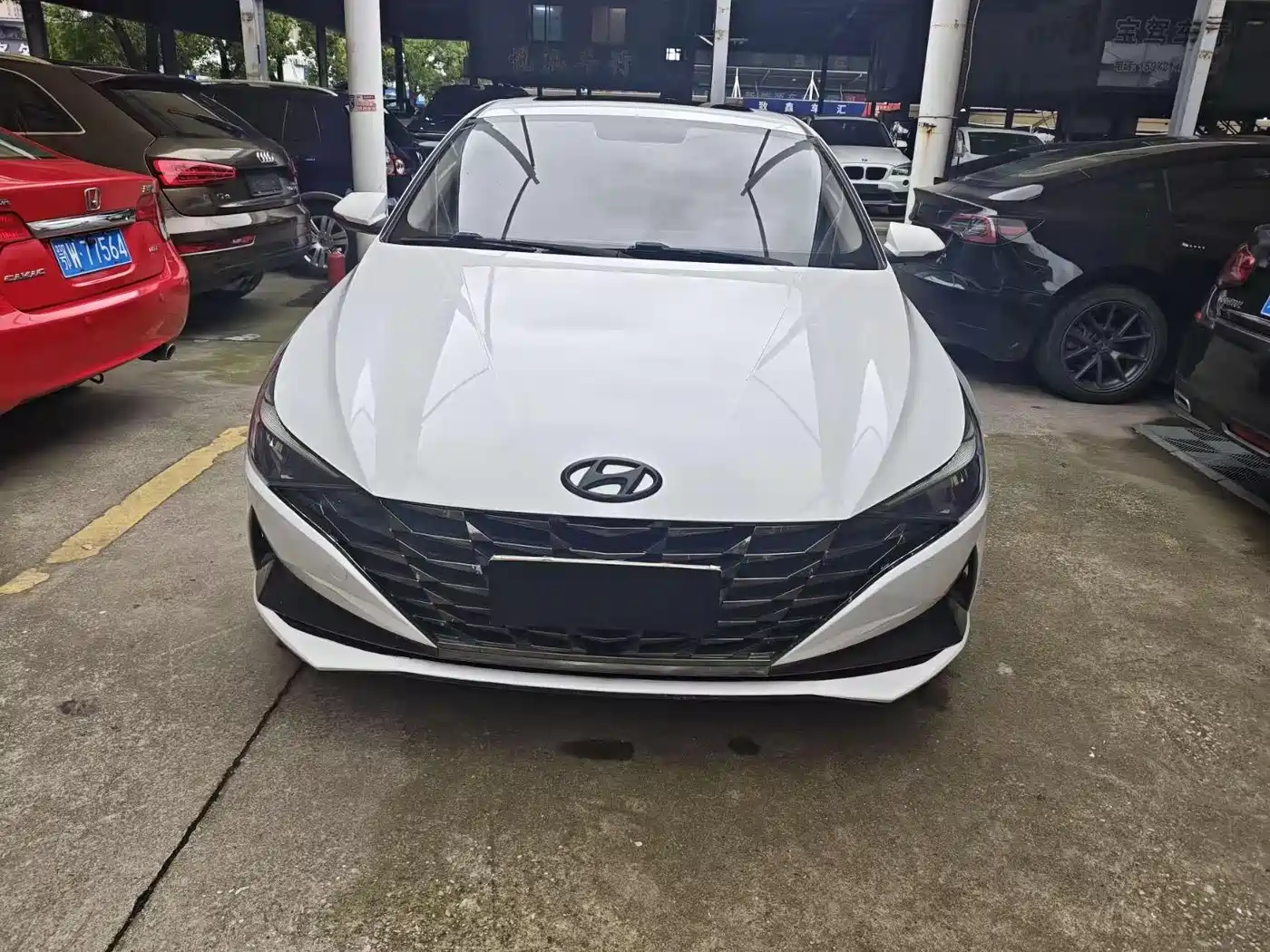 Hyundai Elantra 2021 1.5L CVT GLS Leading Edition фото 2