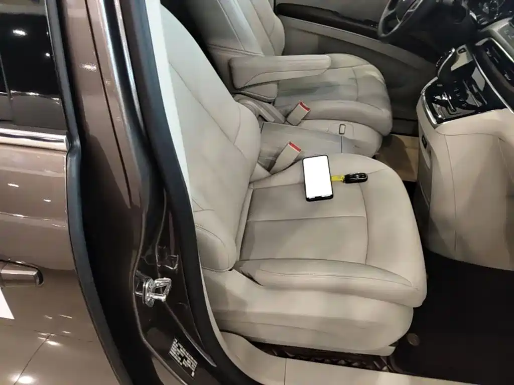 Buick GL8 2025 2023 Model Land Business Class Comfort
