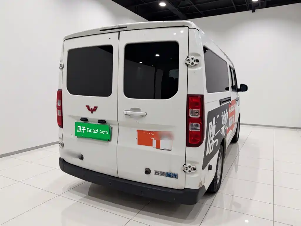 Wuling Motors Wuling Yangguang 2025 2025 400km Bus Comfort Edition