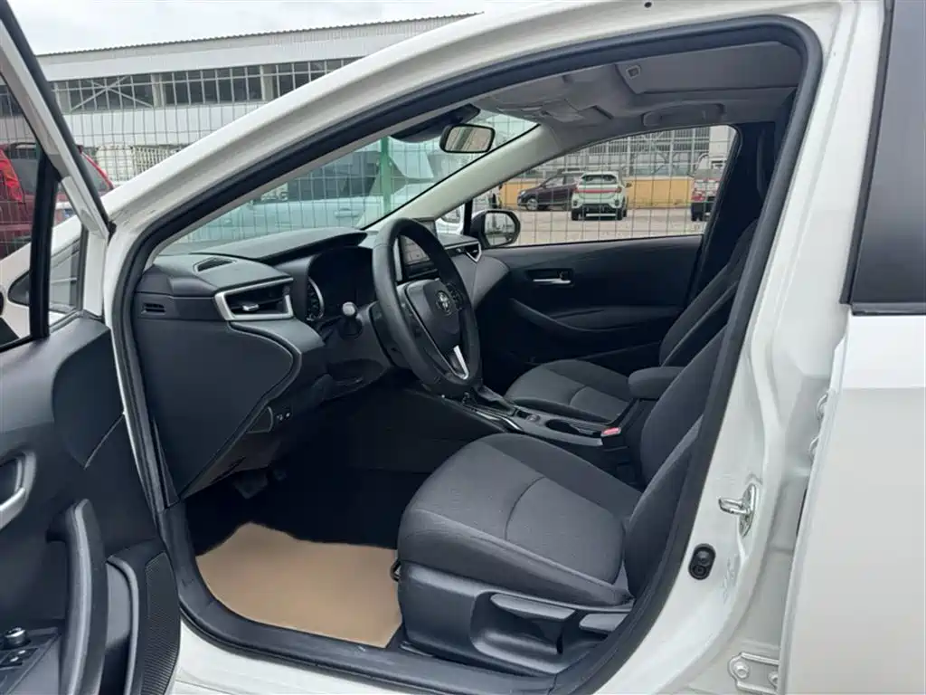Toyota Corolla 2019 1.2T S-CVT GL-i Elite Edition фото 18