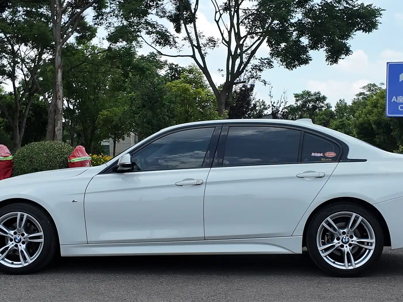 BMW 3 Series 2018 320Li Leading M Sport Package фото 4
