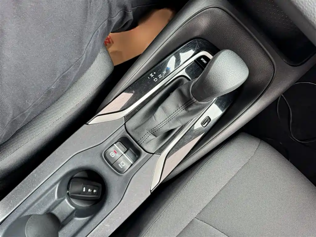 Toyota Corolla 2019 1.2T S-CVT GL-i Elite Edition фото 17