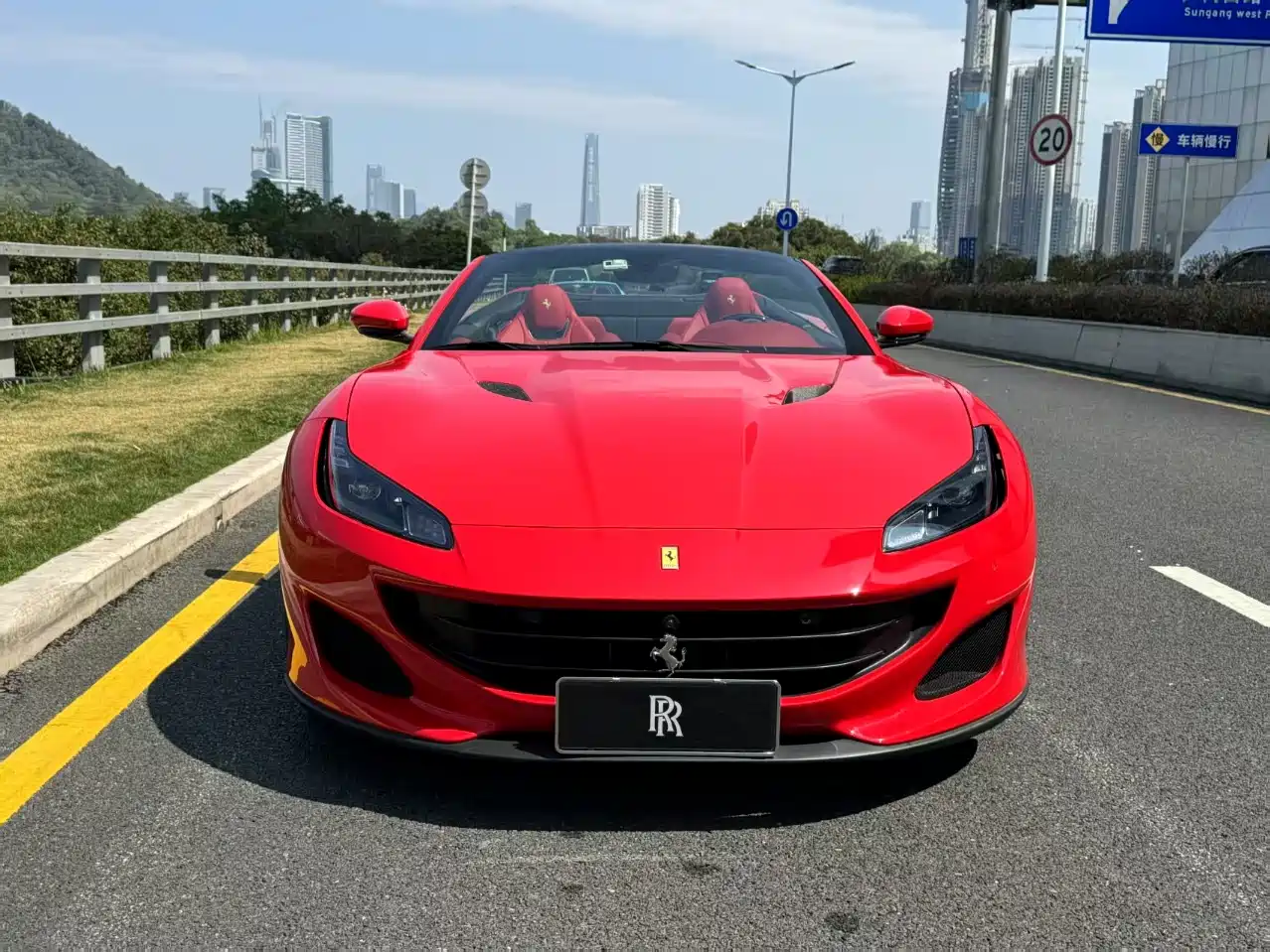 Ferrari Portofino 2019 2018 Model 3.9T