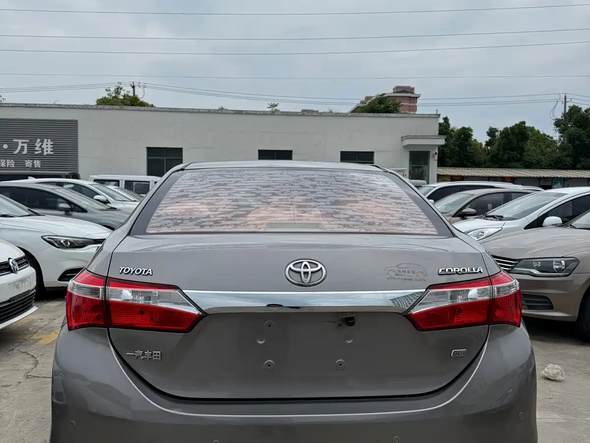 Toyota Corolla 2016 1.6L CVT GL-i Cool Edition фото 7