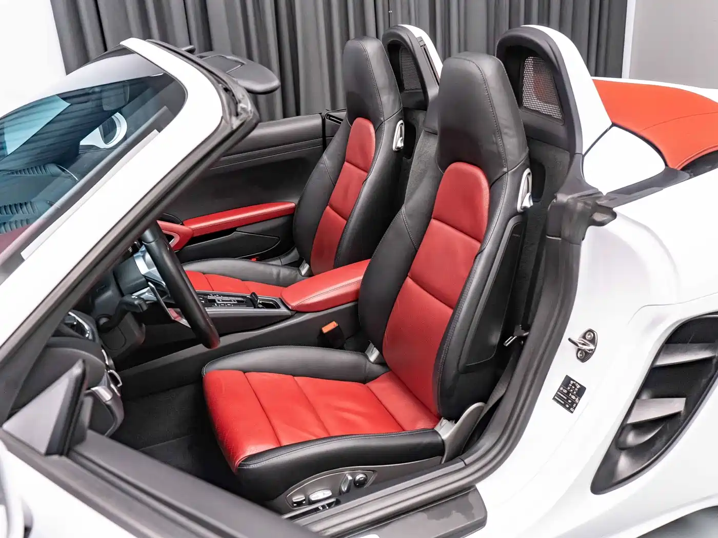Porsche 718 2016 Boxster 2.0T фото 9