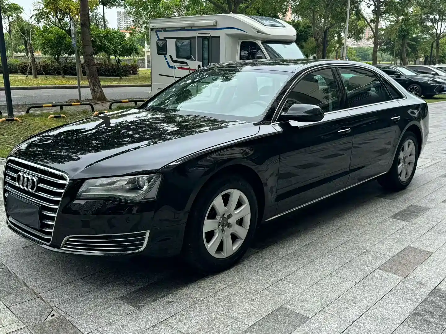 Photo 1 - Audi A8