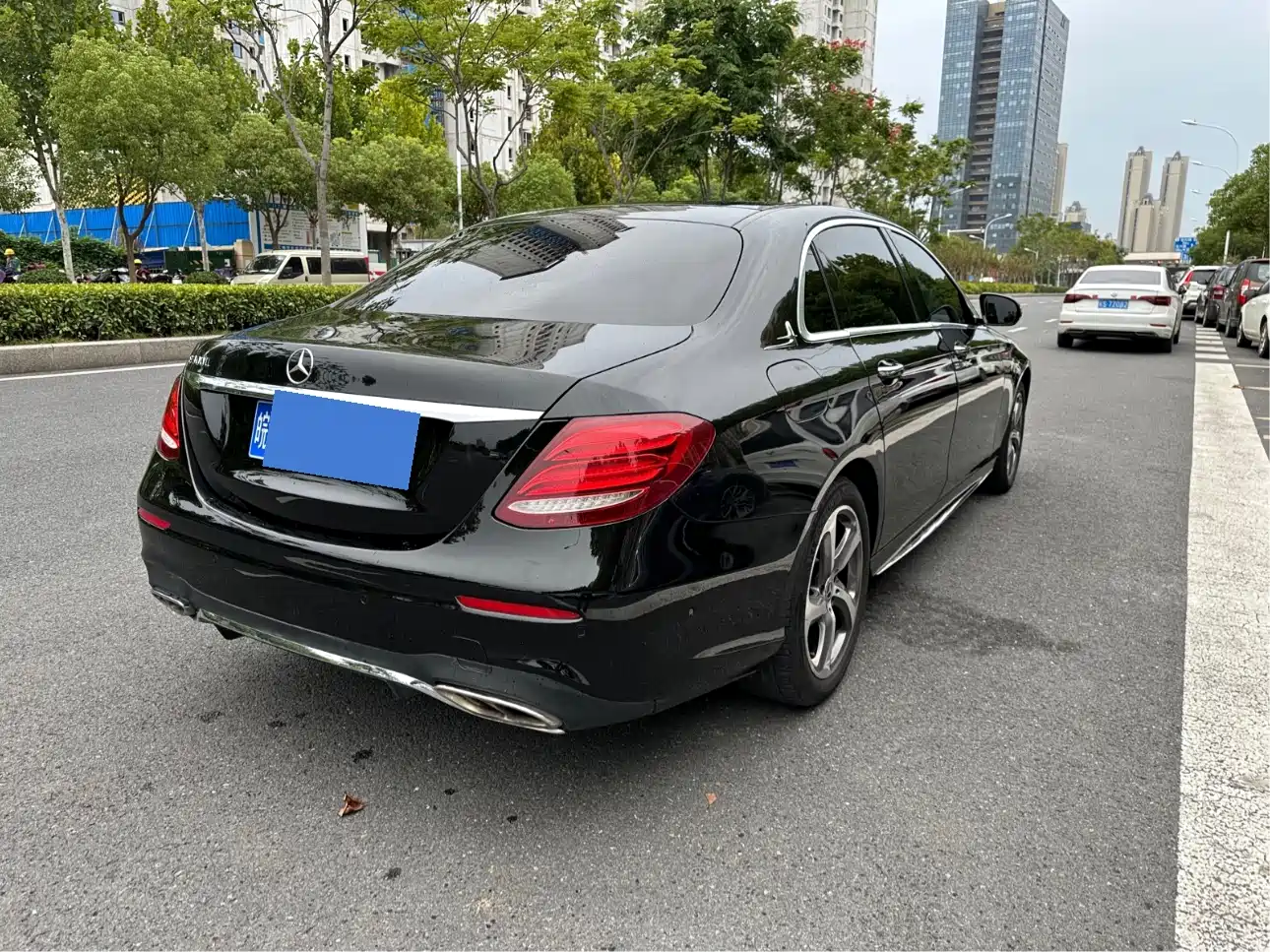 Mercedes-Benz E-Class 2018 Facelift E 300 L Sport Luxury фото 9