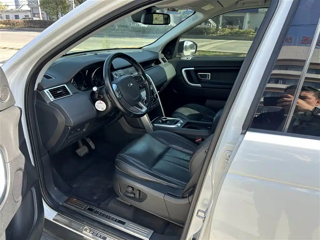 Land Rover Discovery Sport 2016 2.0T SE фото 7