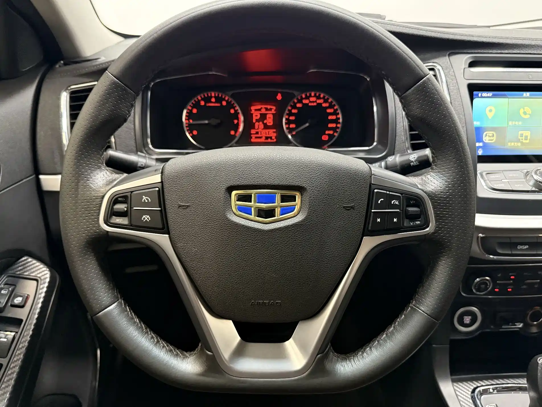 Фото 24 - Geely Vision