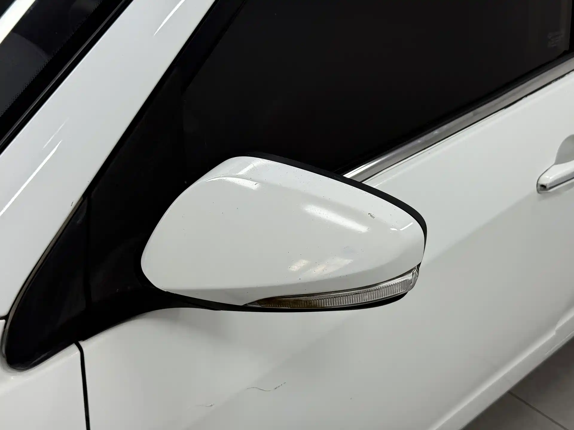 Фото 13 - Geely Vision