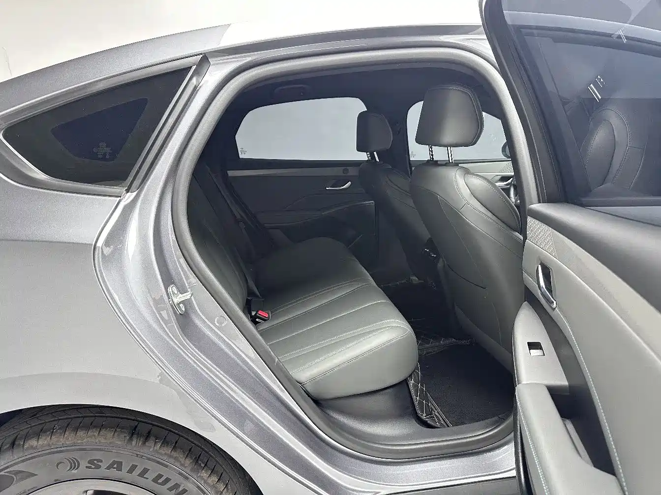 BYD Qin PLUS 2026 DM-i Smart Edition 128KM Progressive фото 12