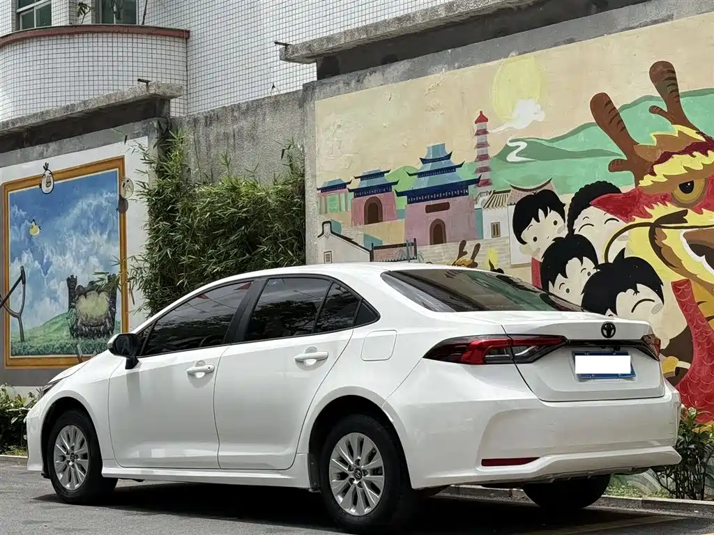 Toyota Corolla 2019 1.2T S-CVT GL-i Elite Edition фото 9